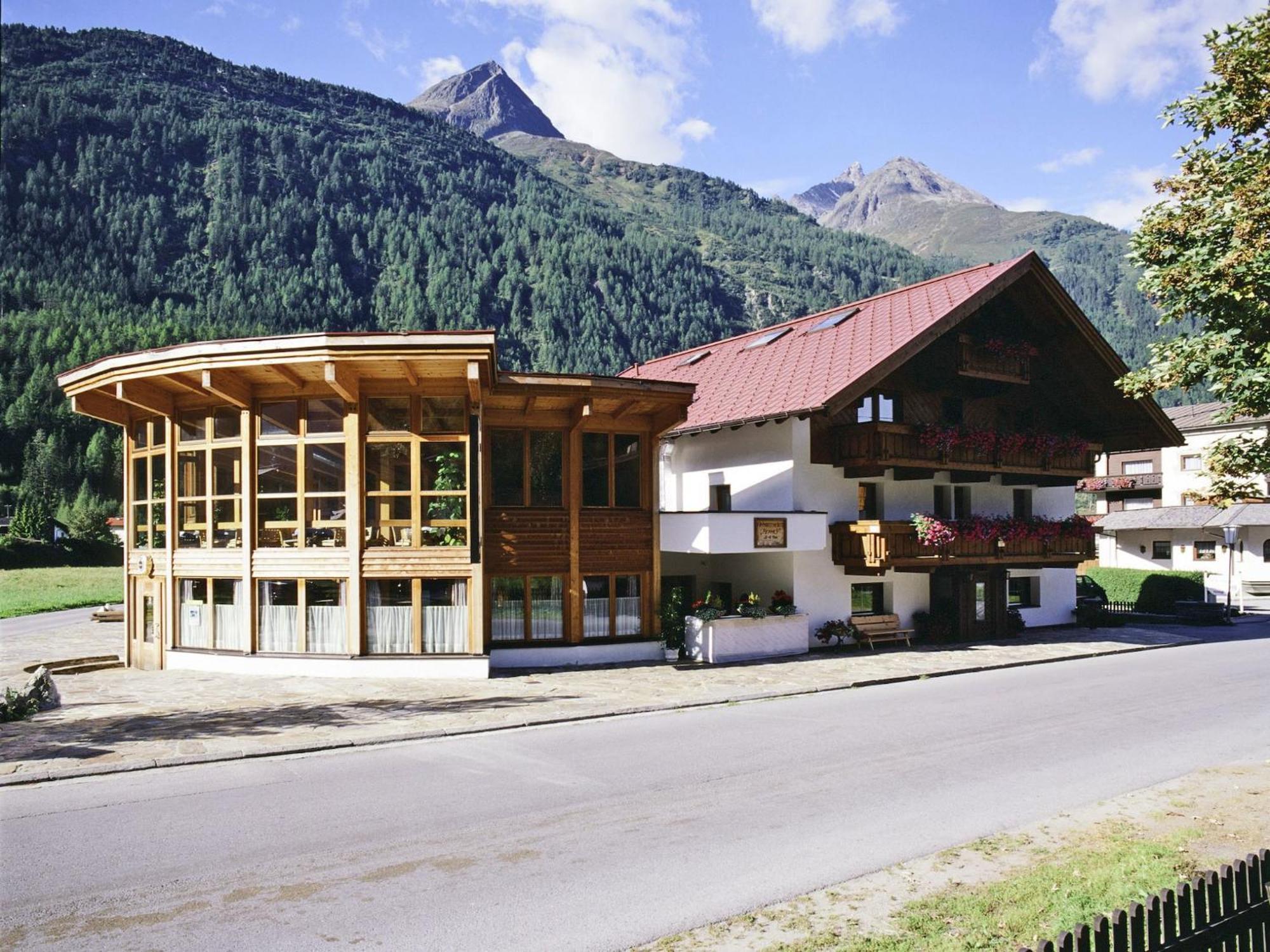 Comfortable Apartment In L Ngenfeld With Ski Storage Längenfeld Exterior foto